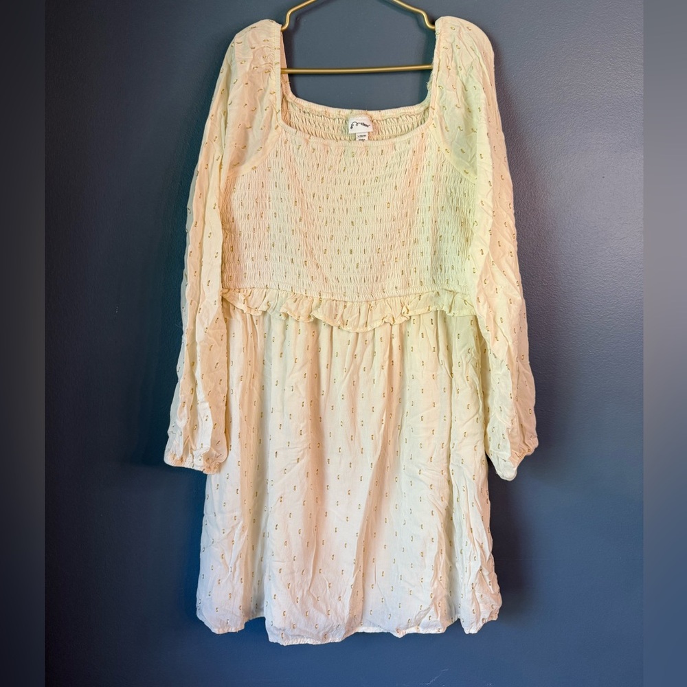 Art‎ Class Ivory smocked dress with metallic clip dots